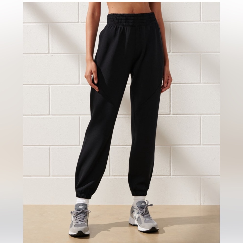 Abercrombie YPB neoKNIT Jogger